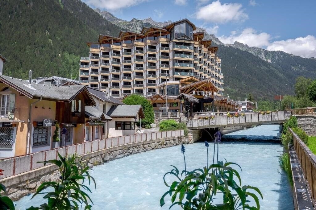 Картинка Alpina Eclectic Hotel 4*