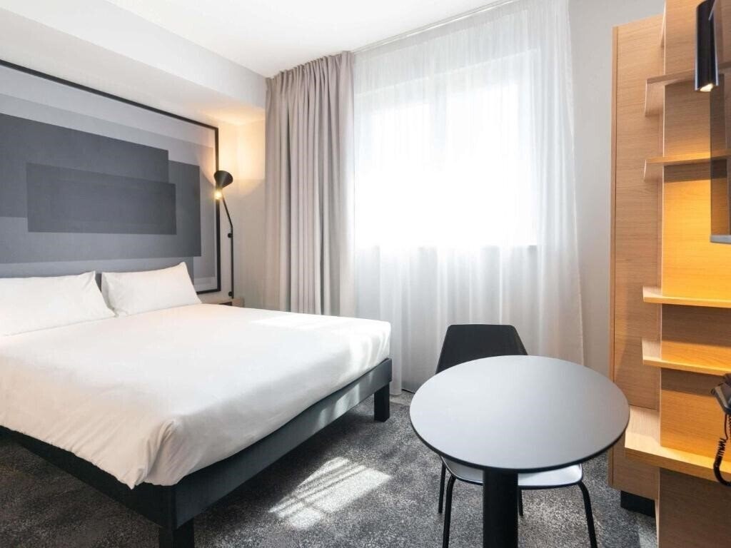 Фото Ibis Strasbourg Centre Gare 3*