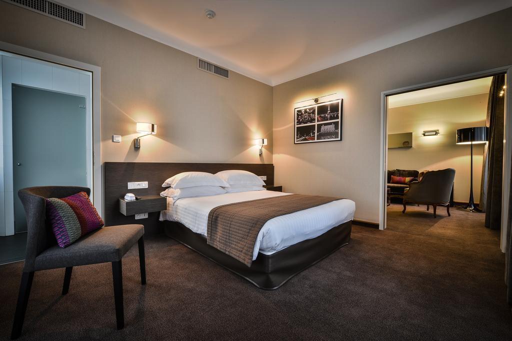 Изображение Maison Rouge 4*