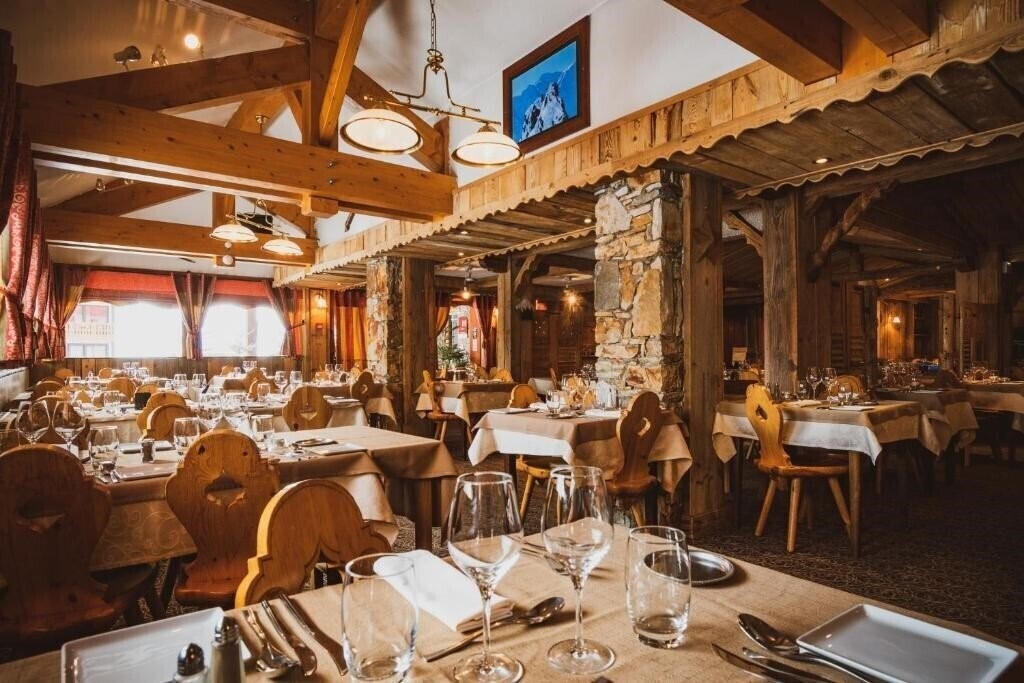 Фотографія Hotel Le Sherpa 3*