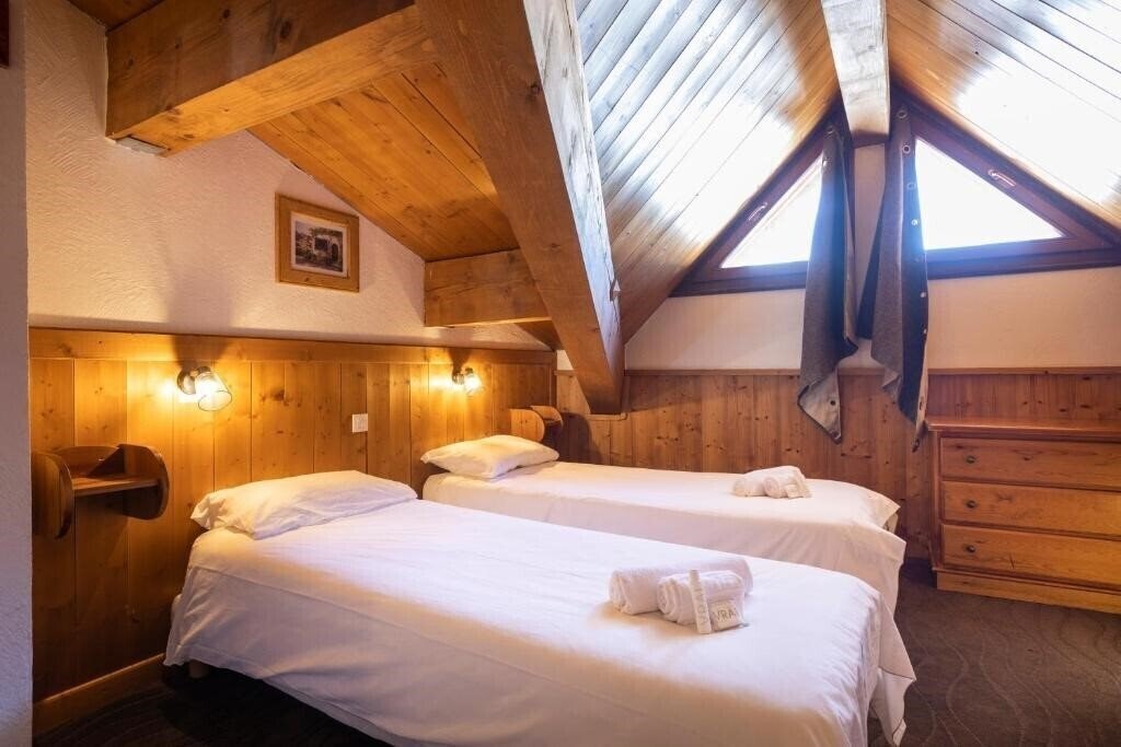Фото Chalet Des Neiges Residence Hermine 3*