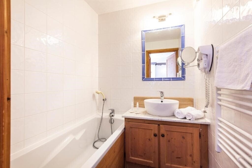Фото Chalet Des Neiges Residence Plein Sud 4*