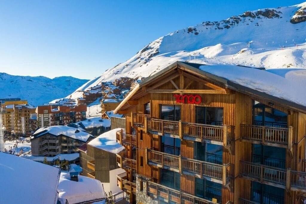 Готель Langley Hotel Tango 3*