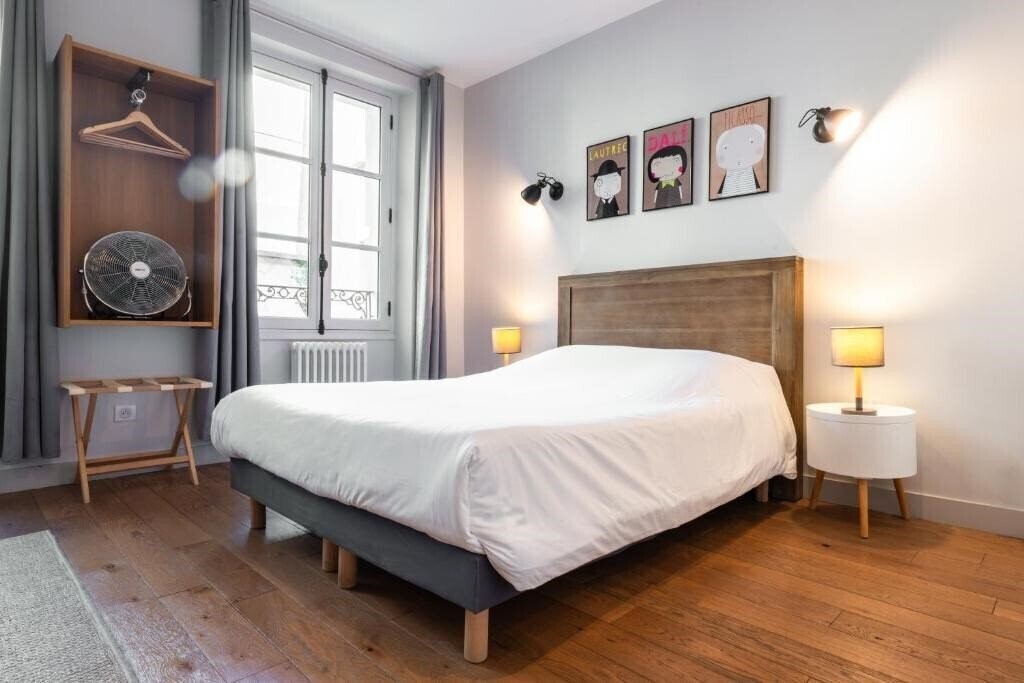 Отель Apparts de l'Oncle Louis 3*