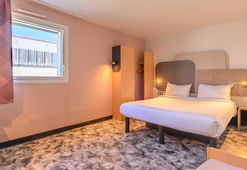 Фото B&B Hotel Versailles Le Chesnay 3*