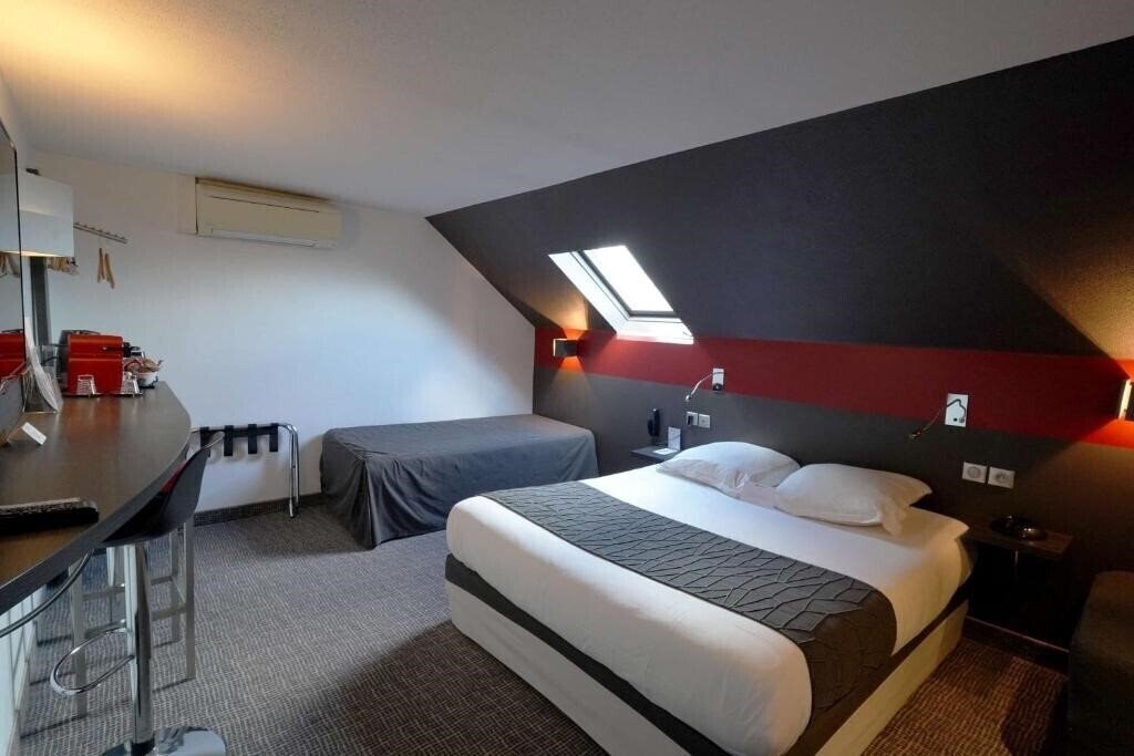 Фото Best Western The Hotel Versailles 3*