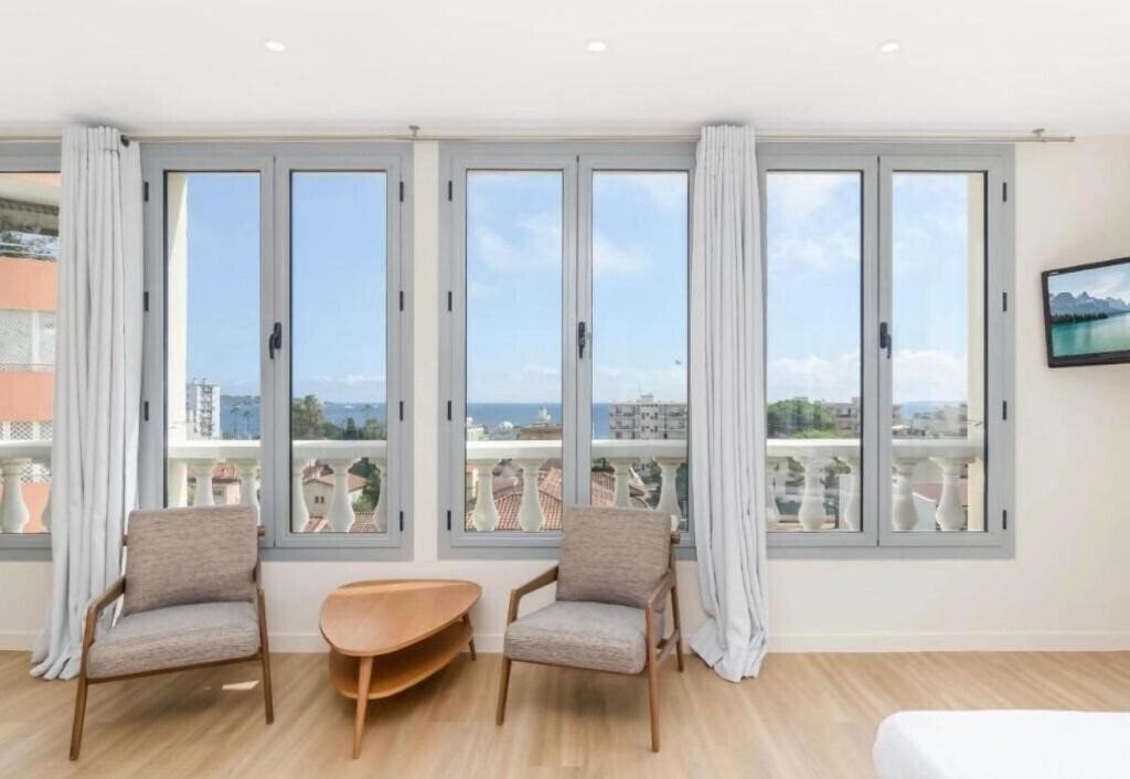 Зображення B&B Hotel Antibes Juan Les Pins (ex. B&B Hotel Antibes Juan-Les-Pins) 3*