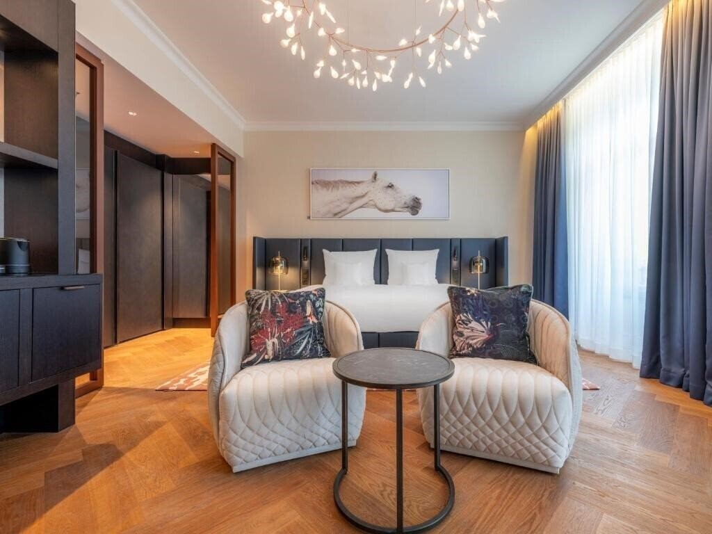 Готель Steigenberger Europaeischer Hof 5*