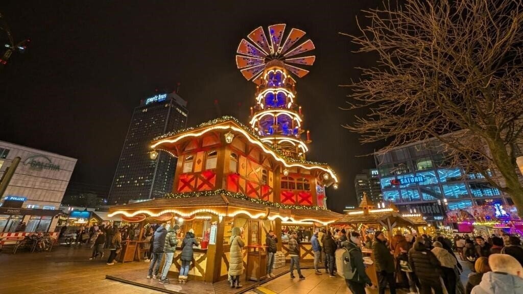 Изображение Park-Inn Berlin Alexanderplatz 4*