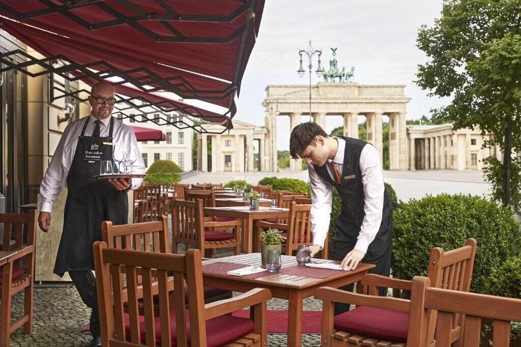 Картинка Adlon Kempinski 5*