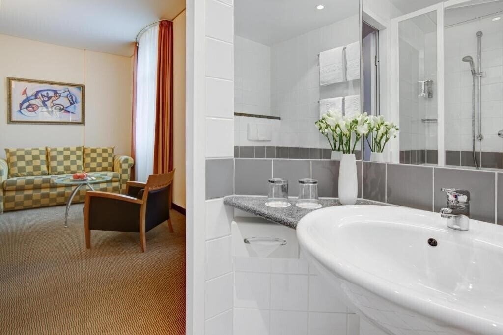 Фотография Intercityhotel Berlin Ostbahnhof 3*