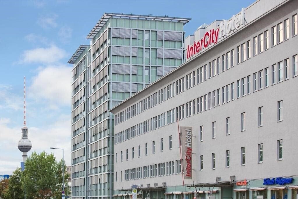 Отель Intercityhotel Berlin Ostbahnhof 3*