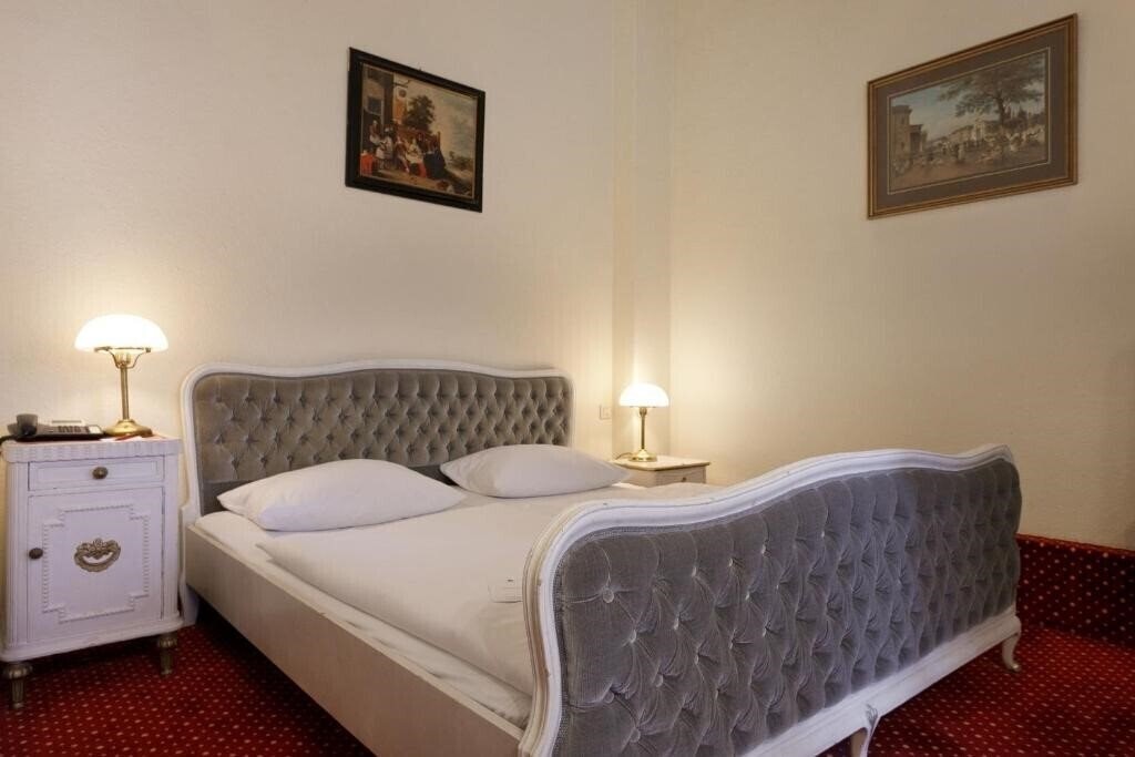 Готель Azimut Hotel Berlin Kurfurstendamm 3*