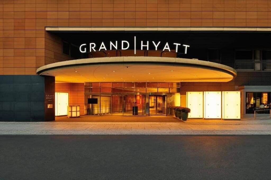 Готель Grand Hyatt Berlin 5*