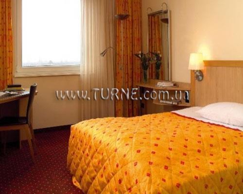 Фото NH Berlin Treptow 4*