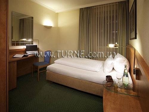 Картинка Hotel Alsterhof 4*