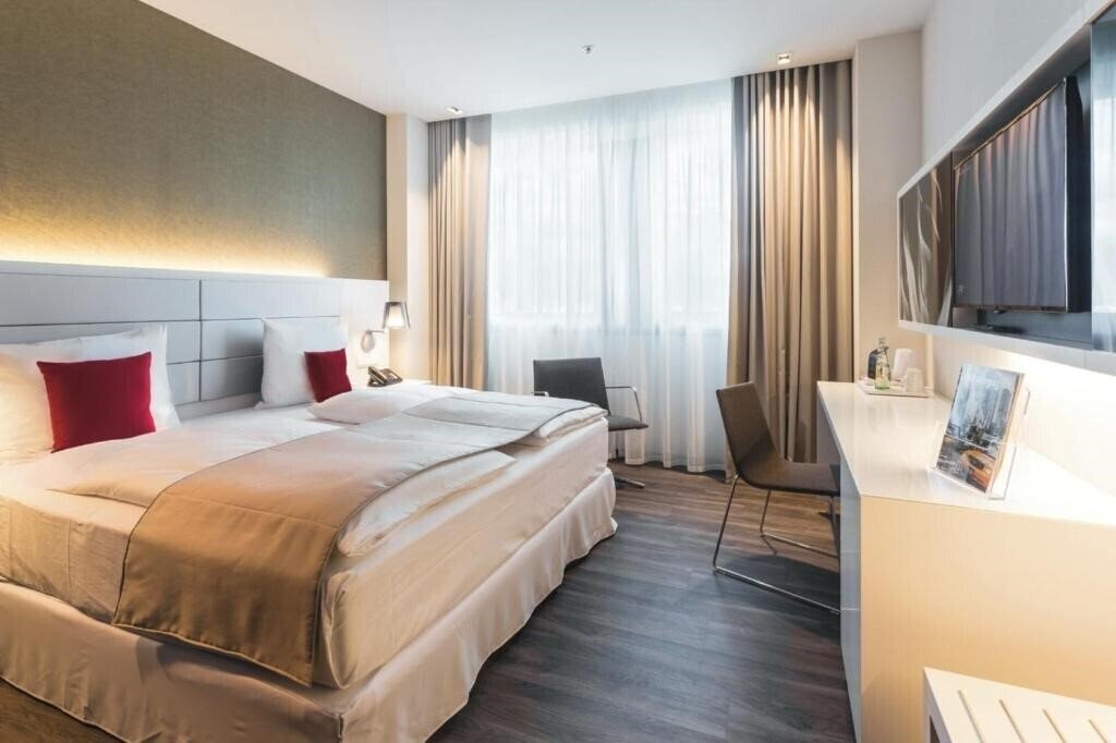 Отель Riu Plaza Berlin 4*