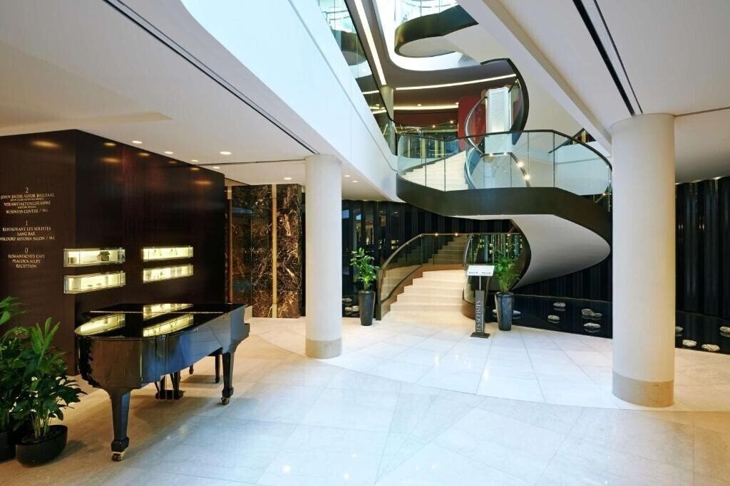 Зображення Waldorf Astoria Berlin 5*