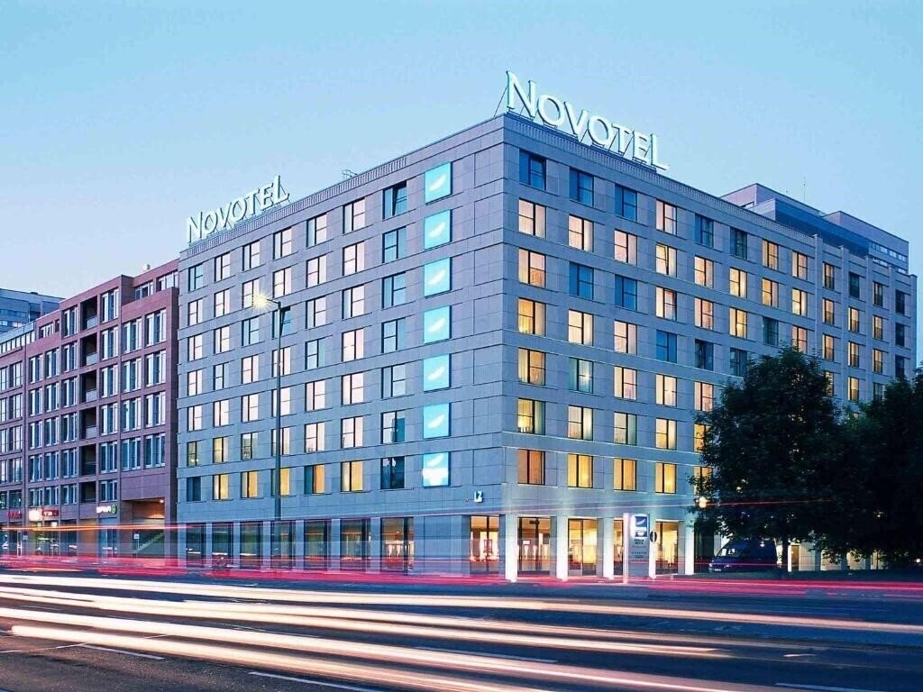 Готель Hotel Novotel Berlin Mitte 4*