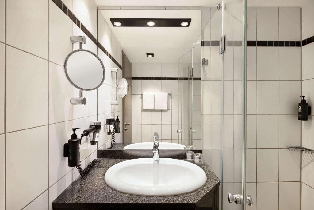 Фотографія Vienna House Easy Berlin 4*