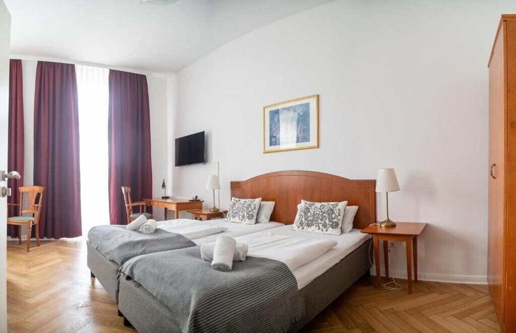 Отель Comfort Hotel Auberge 3*