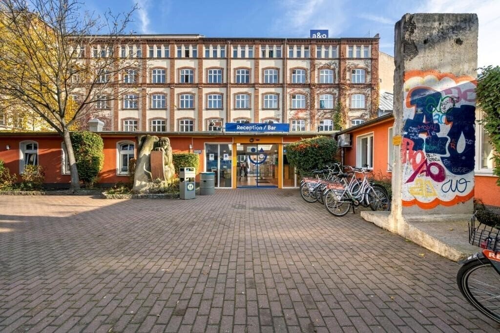Готель A & O Friedrichshain 2*