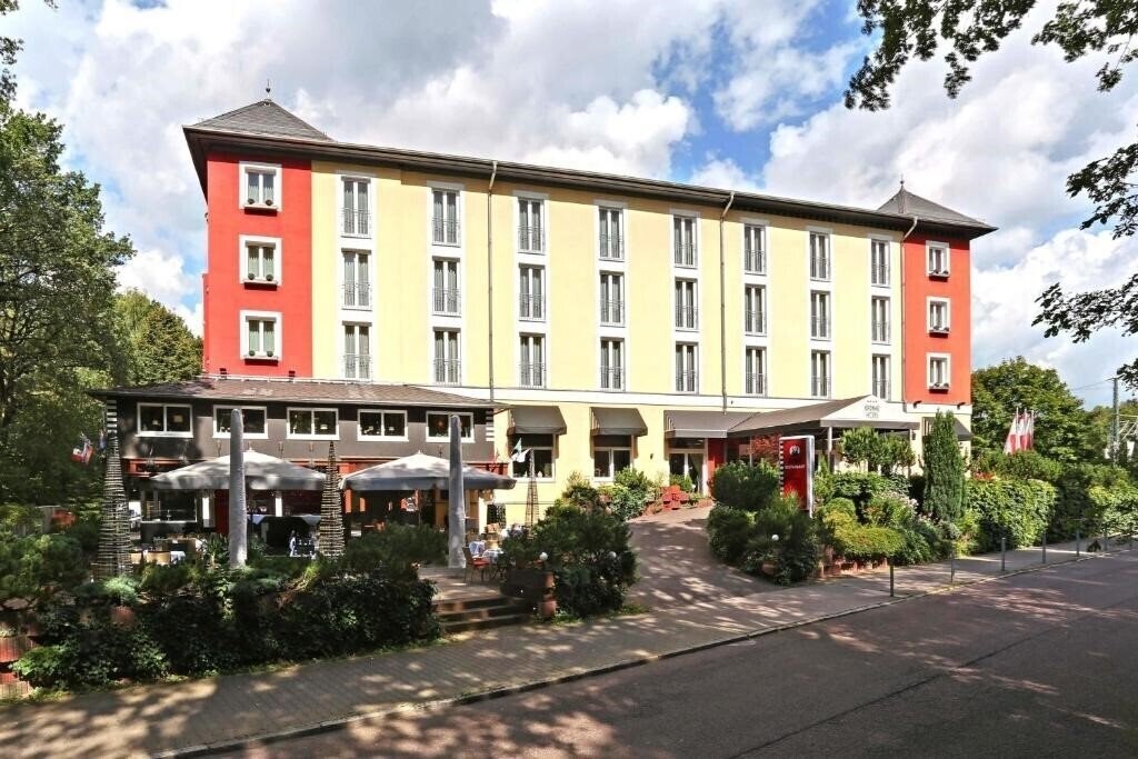 Отель Grunau Hotel 4*