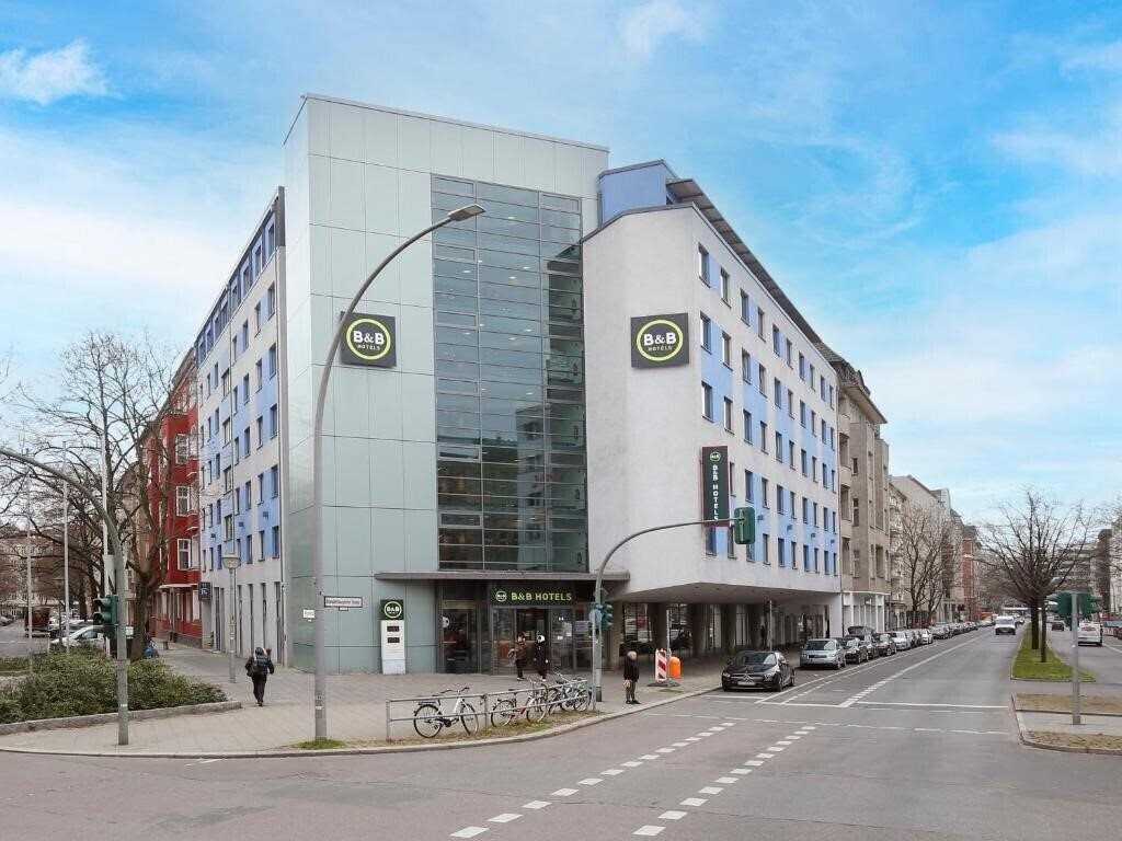 Готель Ibis Berlin City West Hotel 2*