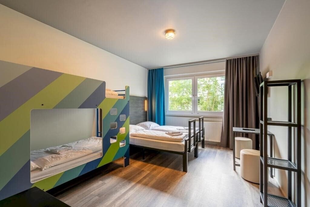 Фотографія A & O Berlin Kolumbus 2*