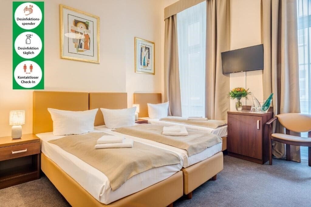Картинка Upper Room 3*