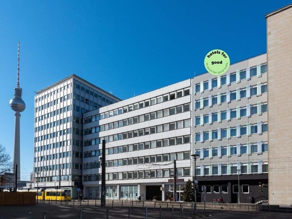 Отель St Christopher's Hotel Berlin Alexanderplatz 3*