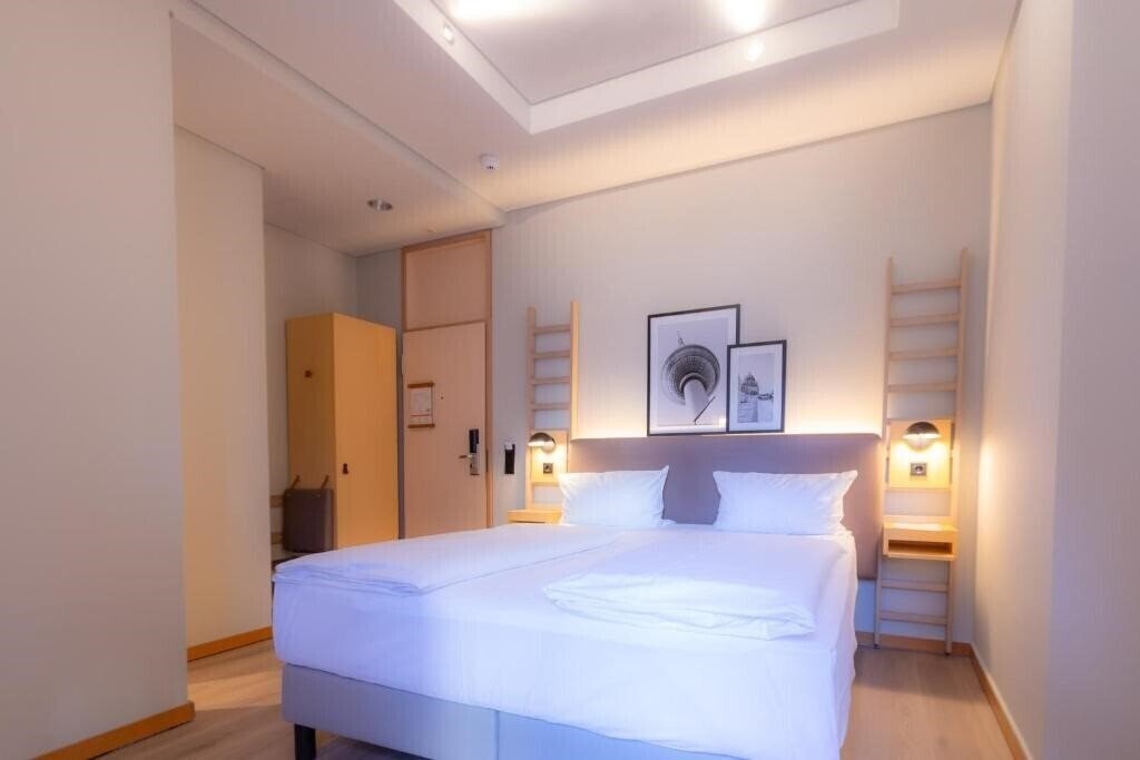 Фото Bleibtreu Berlin 4*