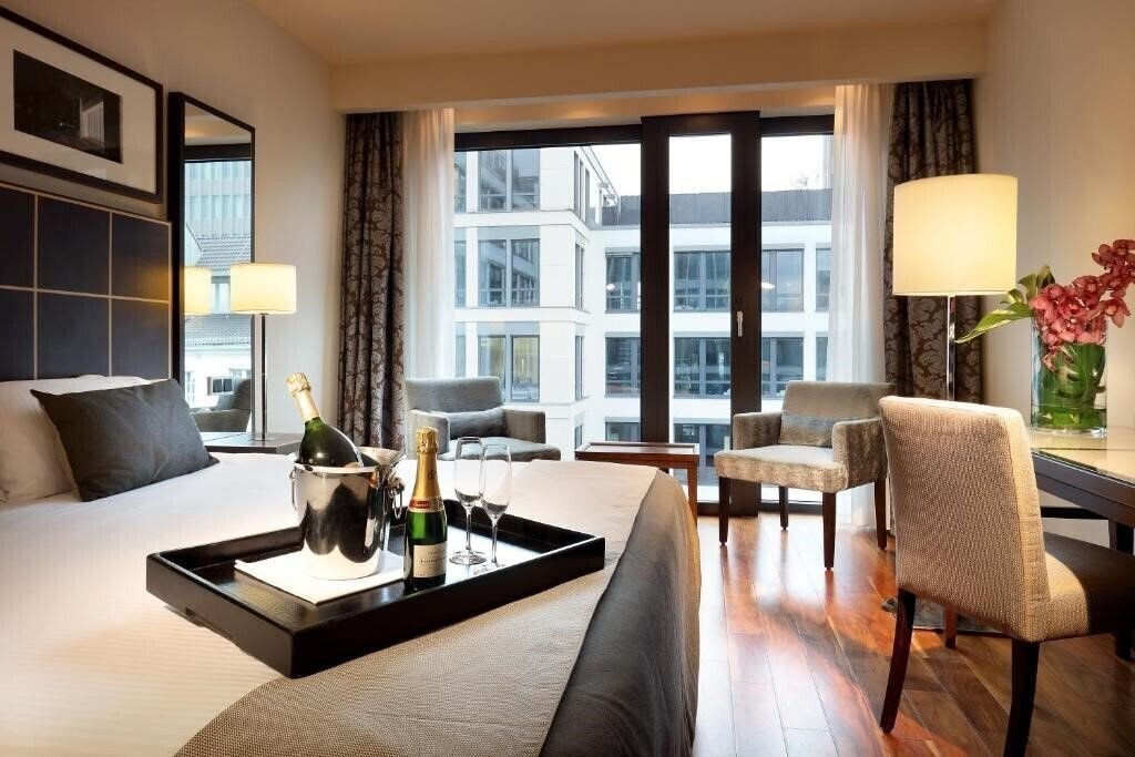 Отель Eurostars Berlin Hotel 5*