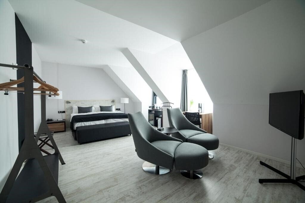 Готель Catalonia Berlin Mitte 4*