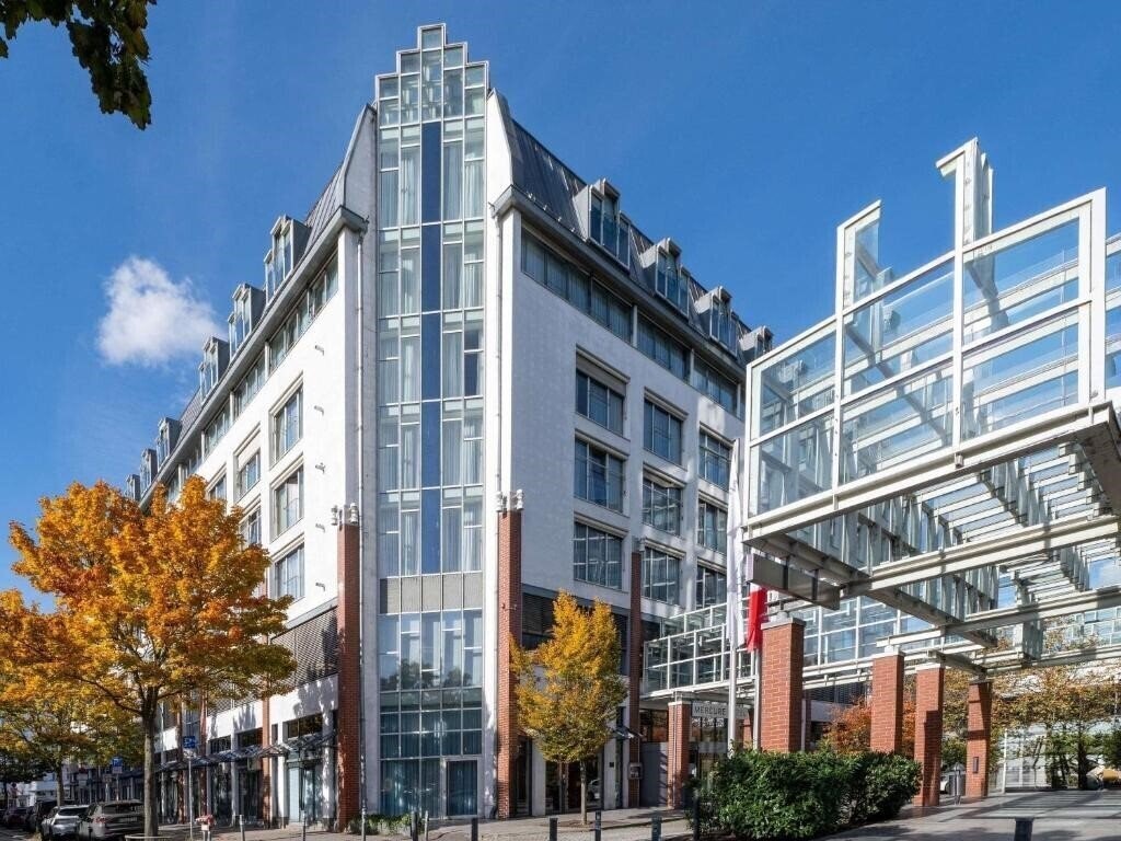 Готель Mercure Hotel Berlin Tempelhof 4*