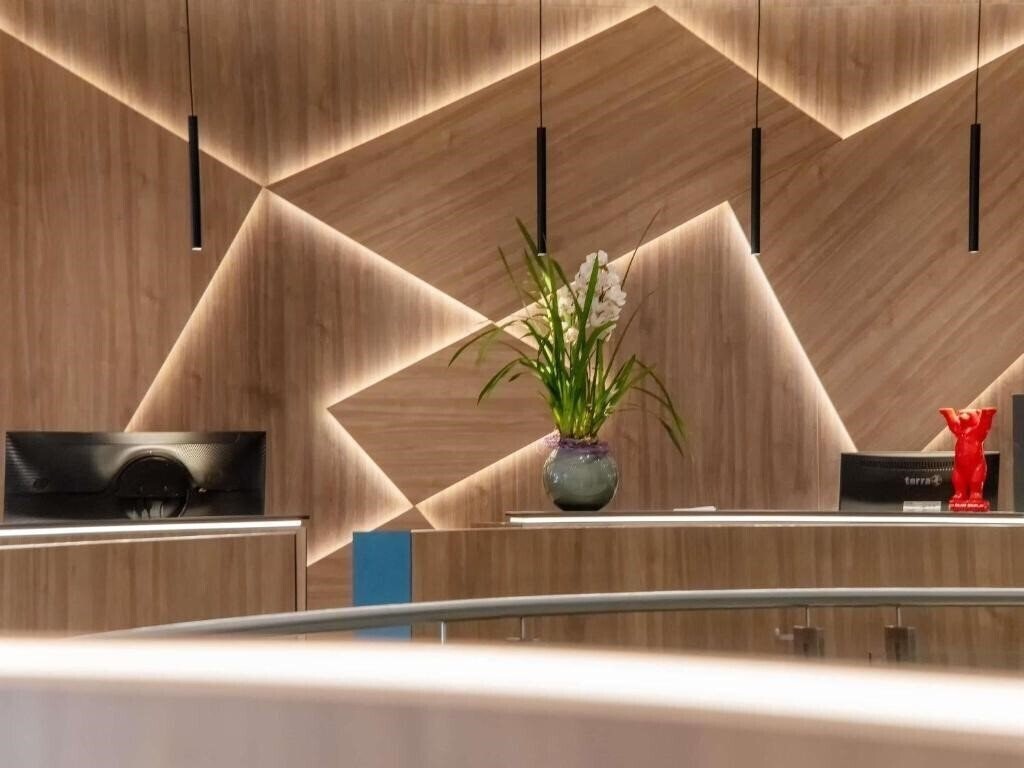 Фотографія Mercure Hotel Berlin Tempelhof 4*