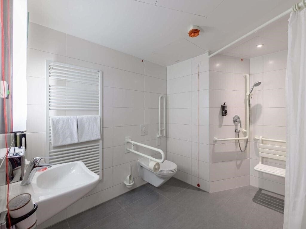 Фото Ibis Berlin Hauptbahnhof 3*