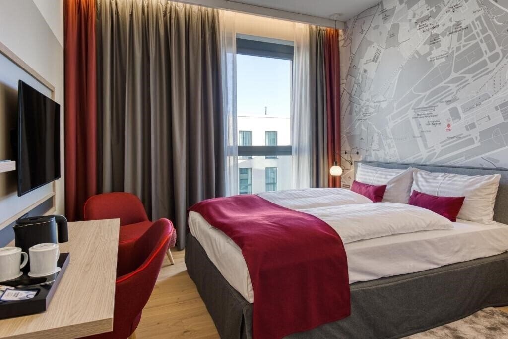 Отель Intercityhotel Berlin Airport Ber Terminal 1 + 2 3*