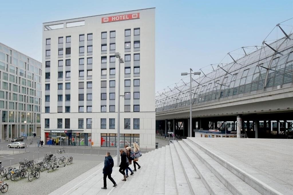 Фото Meininger Hotel Berlin Central Station 3*