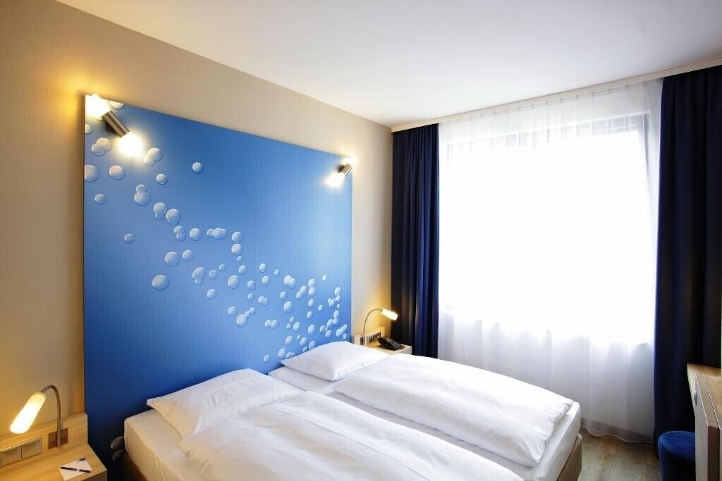 Фото H2 Hotel Berlin Alexanderplatz 3*