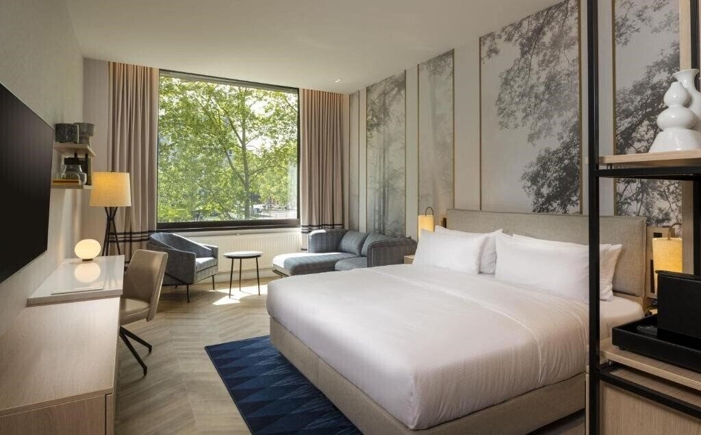 Фото DoubleTree by Hilton Berlin Ku'damm 5*