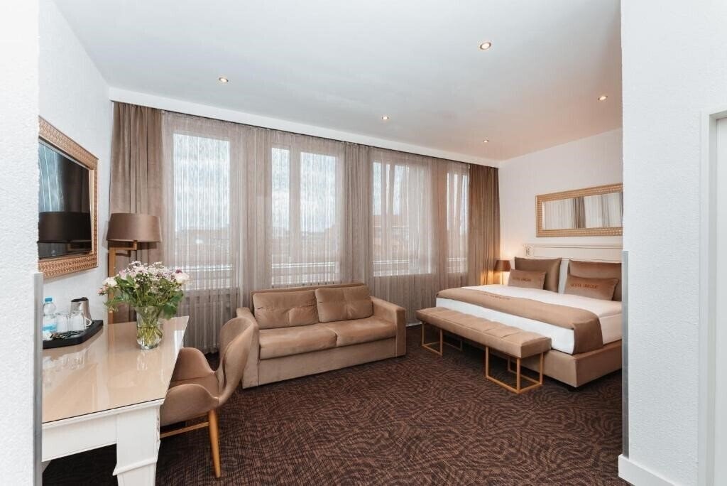 Фото Hotel Unique Dortmund Hauptbahnhof 3*