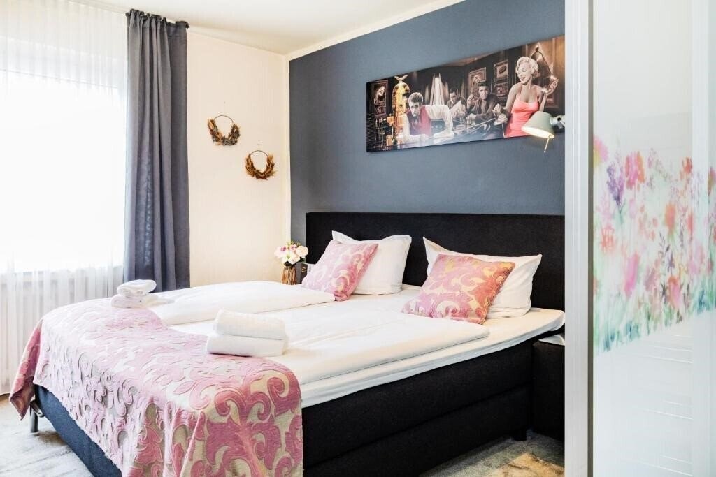 Отель Hotel Furst Garden 3*