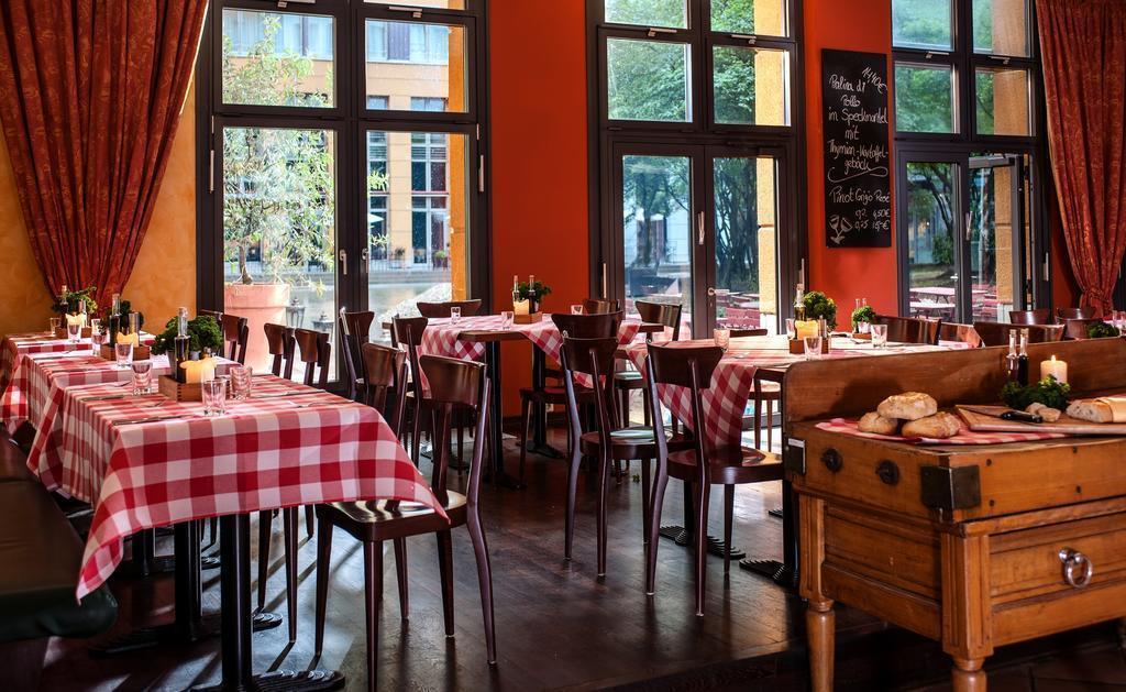 Фото Elbflorenz Dresden 4*