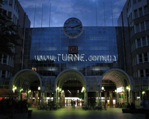 Зображення A&O Dusseldorf Hauptbahnhof 2*