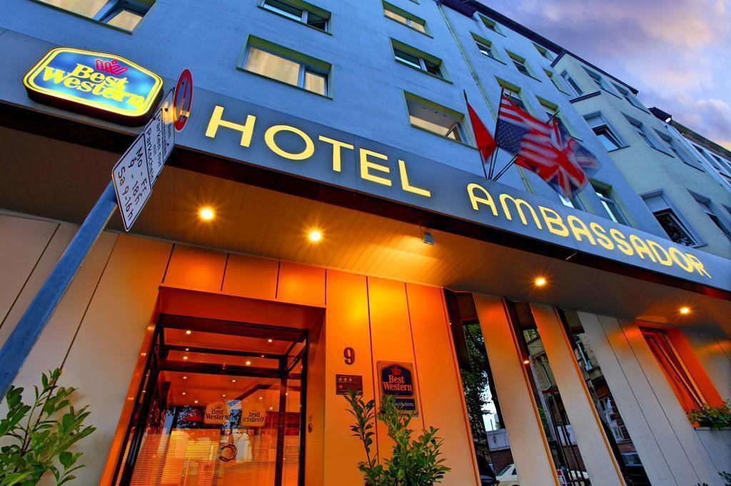 Готель Best Western Ambassador Hotel 3*