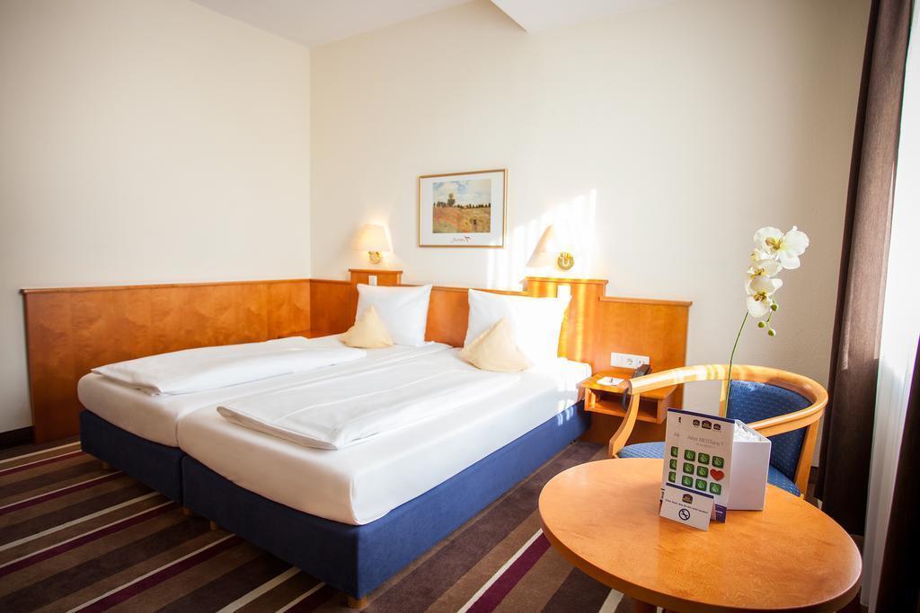 Картинка Best Western Ambassador Hotel 3*