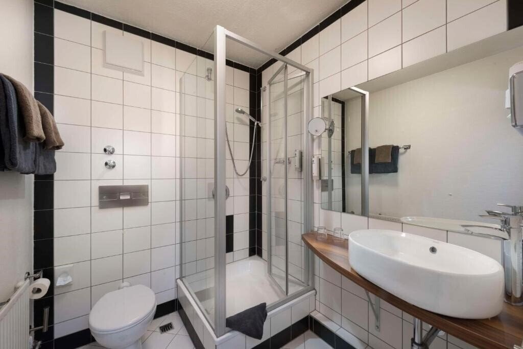Фотография Best Western Ambassador Hotel 3*
