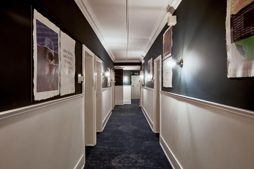 Готель Max Brown Midtown 3*