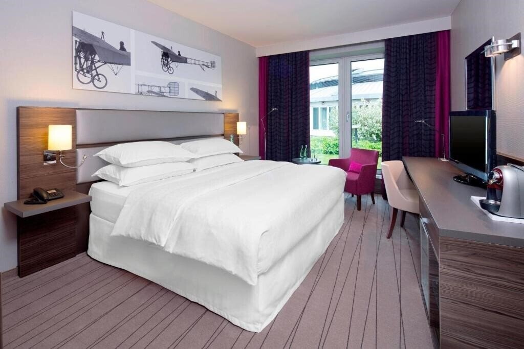 Фотография Sheraton Dusseldorf Airport 4*
